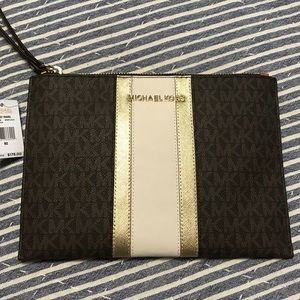 Michael Kors Jet set clutch